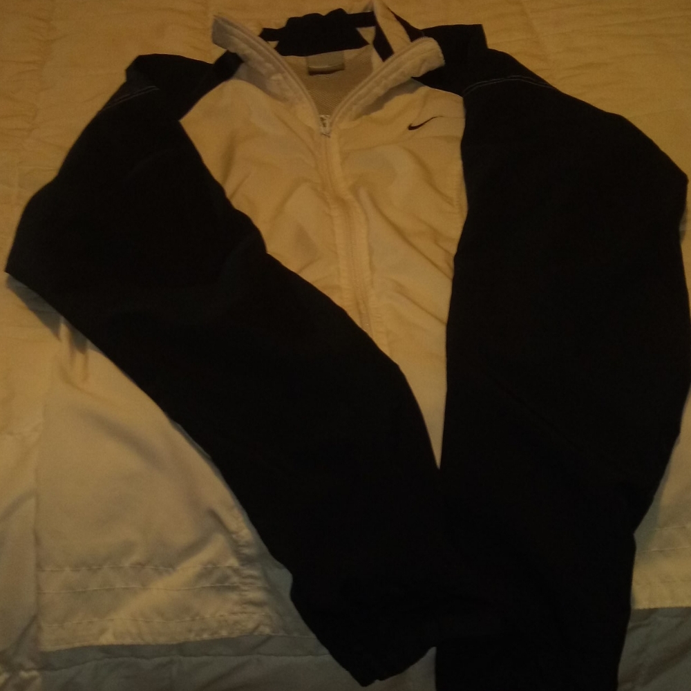 Nike jacket - Picture 4 of 6
